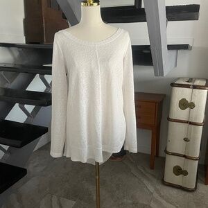 Akemi & Kim light weight sweater/top